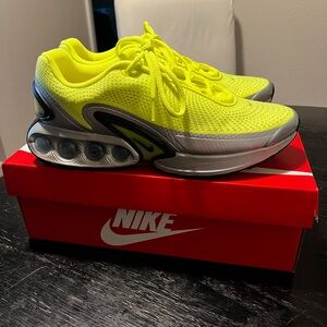Nike Bright Yellow Nike Airmax DM.